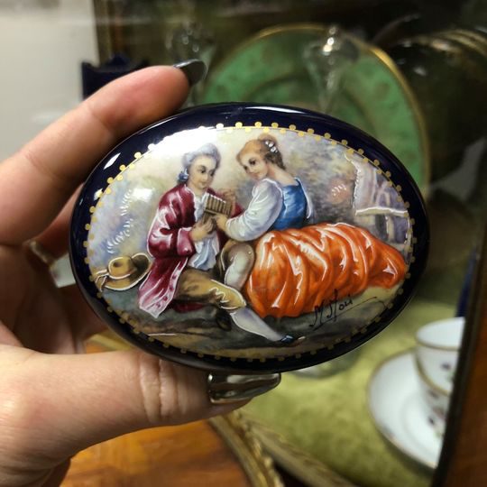 Sevres Фарфоровая шкатулка