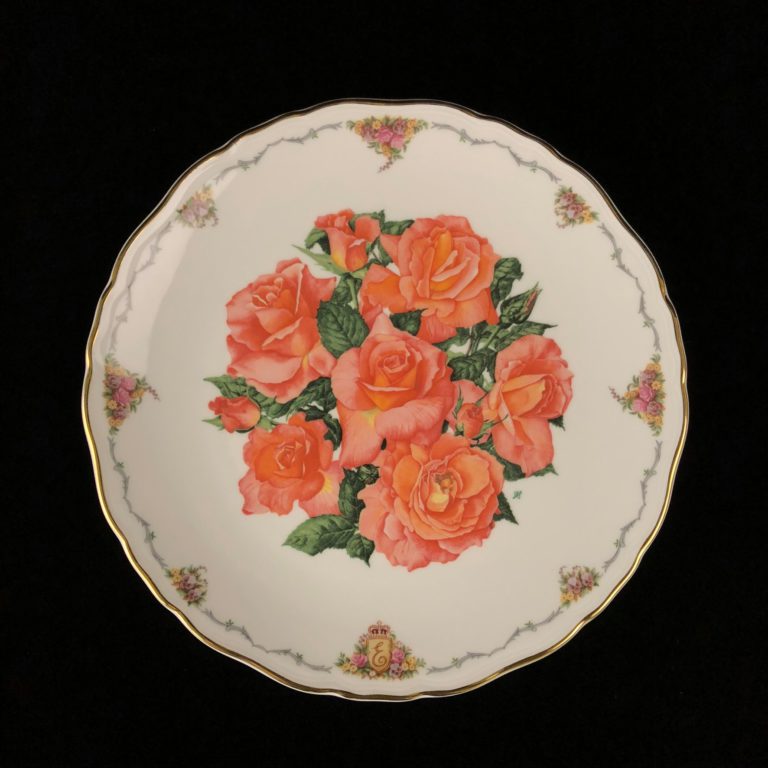 Фарфоровые тарелки Royal Albert