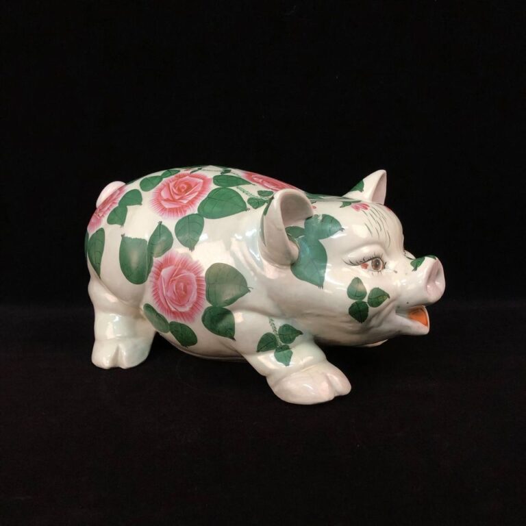Статуэтка "Свинья" Wemyss pottery