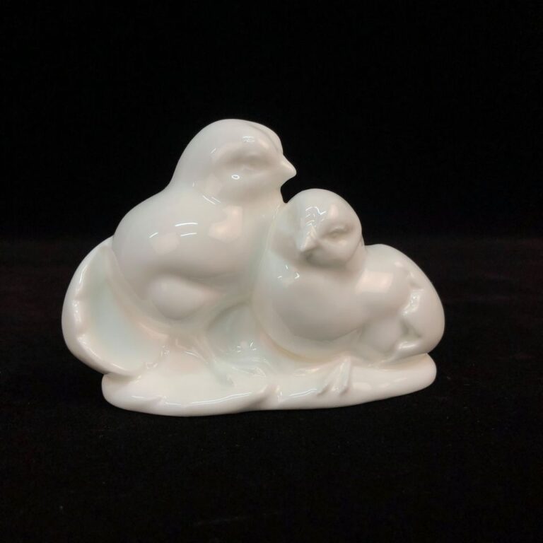 Фарфоровая статуэтка "Цыплята" Images Of Nature "New Arrival" Royal Doulton
